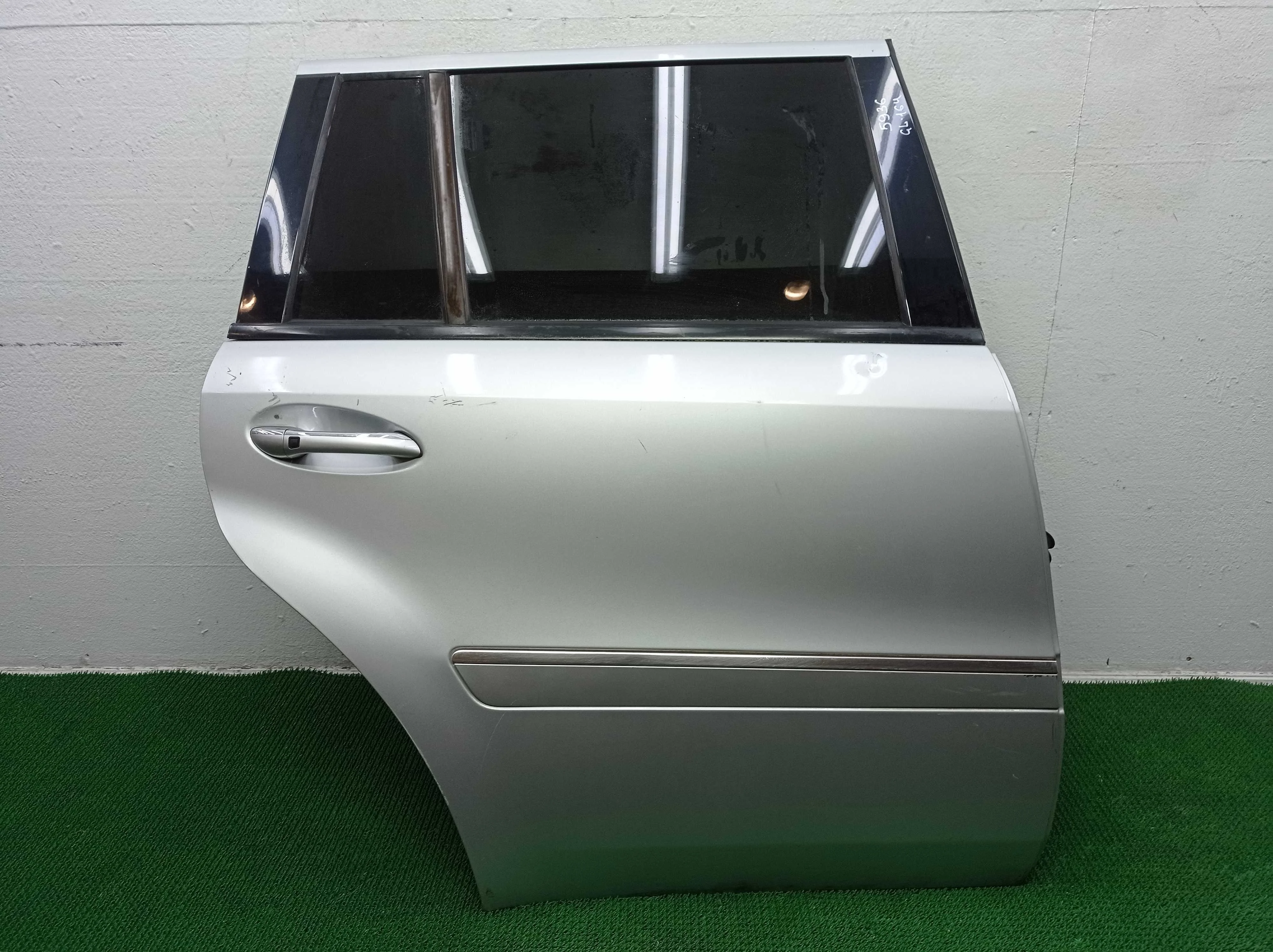 Дверь задняя правая Mercedes GL (X164) 2006 - 2009 дизель 3.0 Автомат