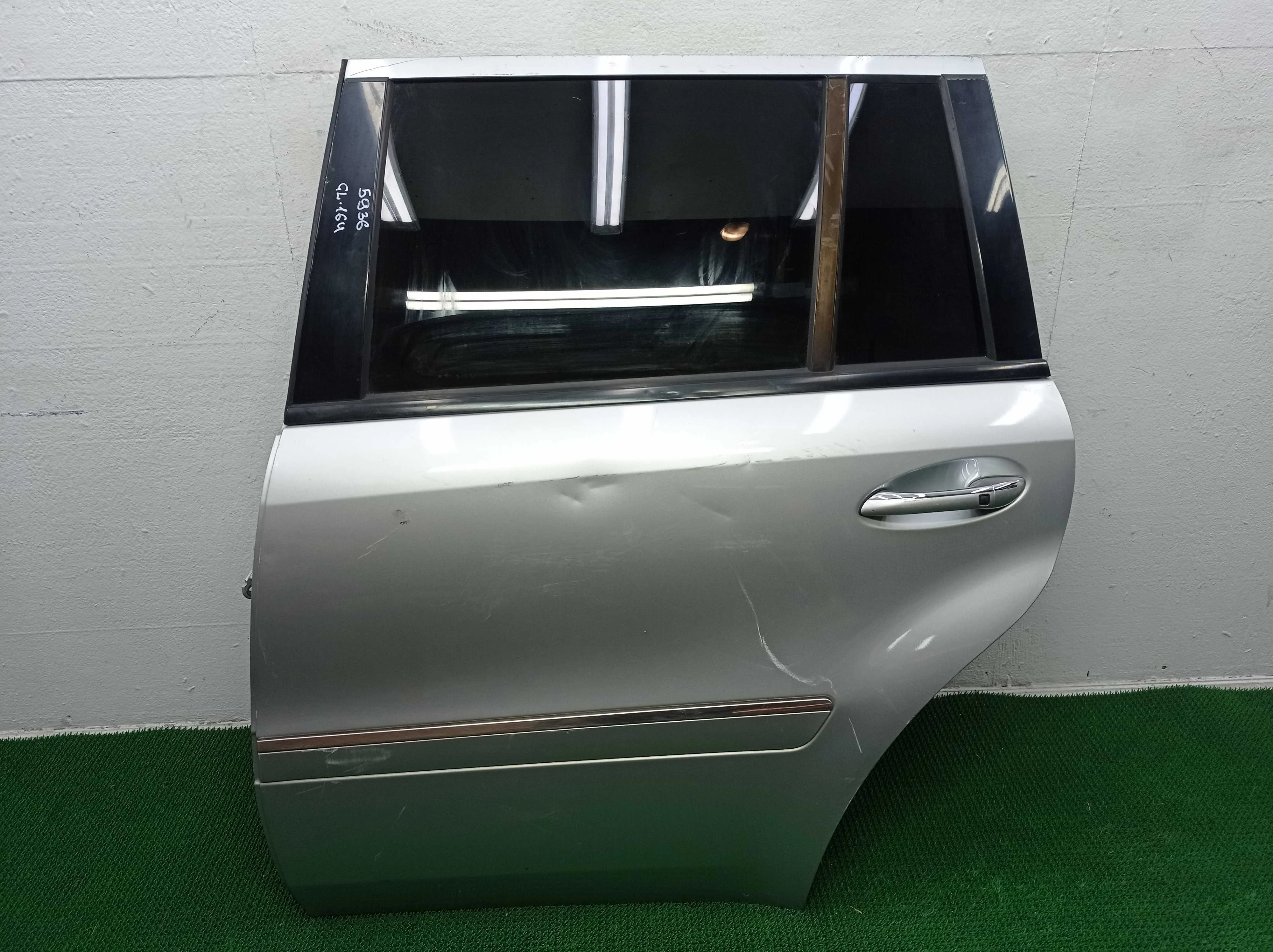 Дверь задняя левая Mercedes GL (X164) 2006 - 2009 дизель 3.0 Автомат