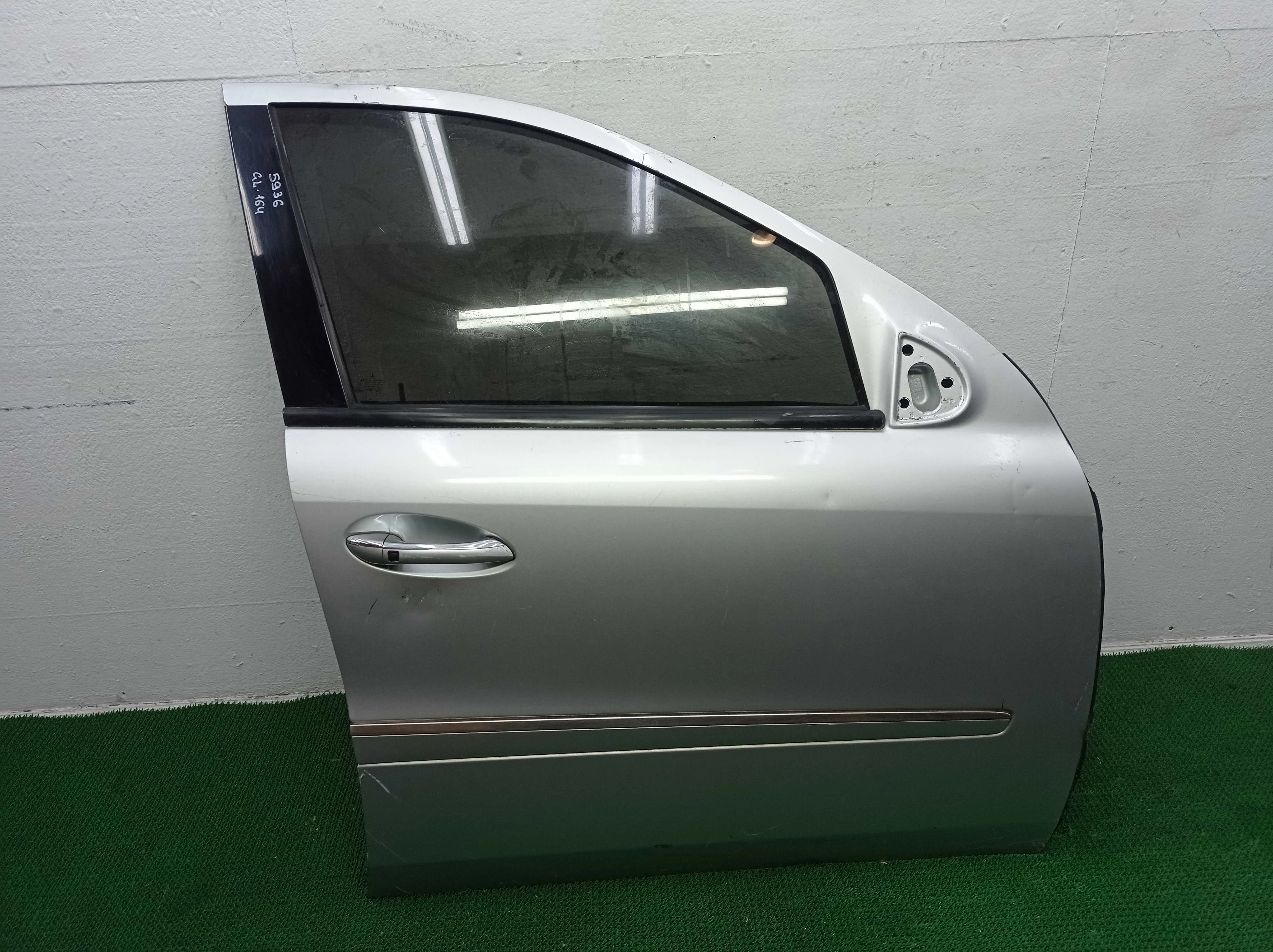 Дверь передняя правая Mercedes GL (X164) 2006 - 2009 дизель 3.0 Автомат