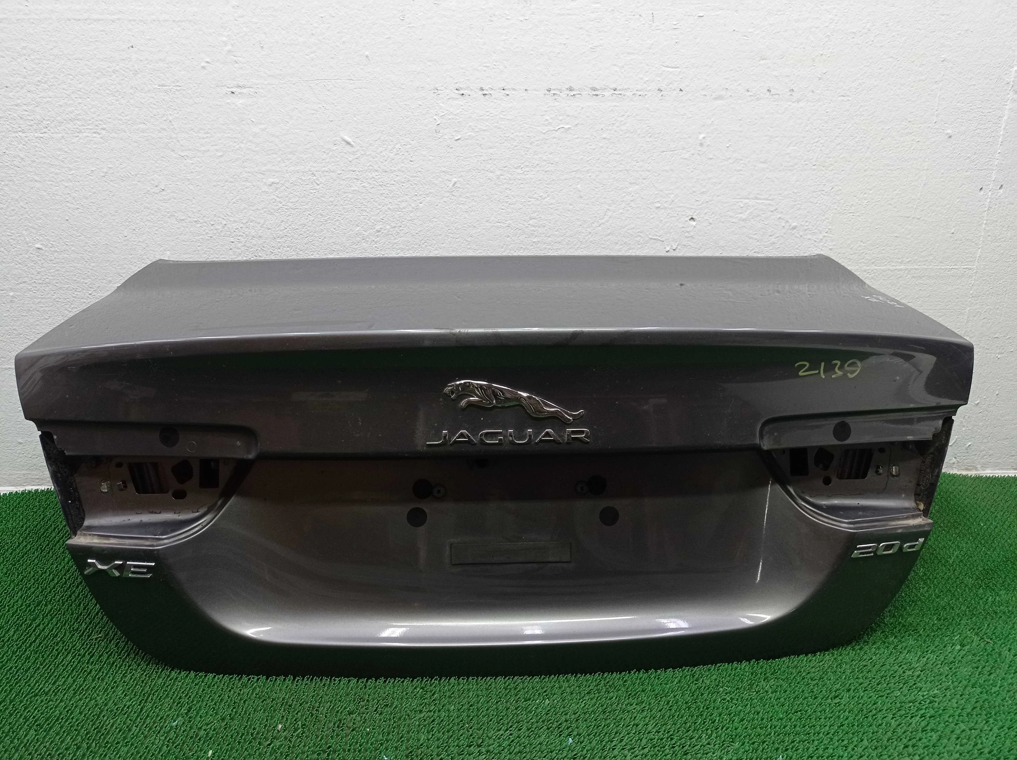 Крышка багажника Jaguar XE (X760) 2015 - 2019 дизель 2.0 Автомат