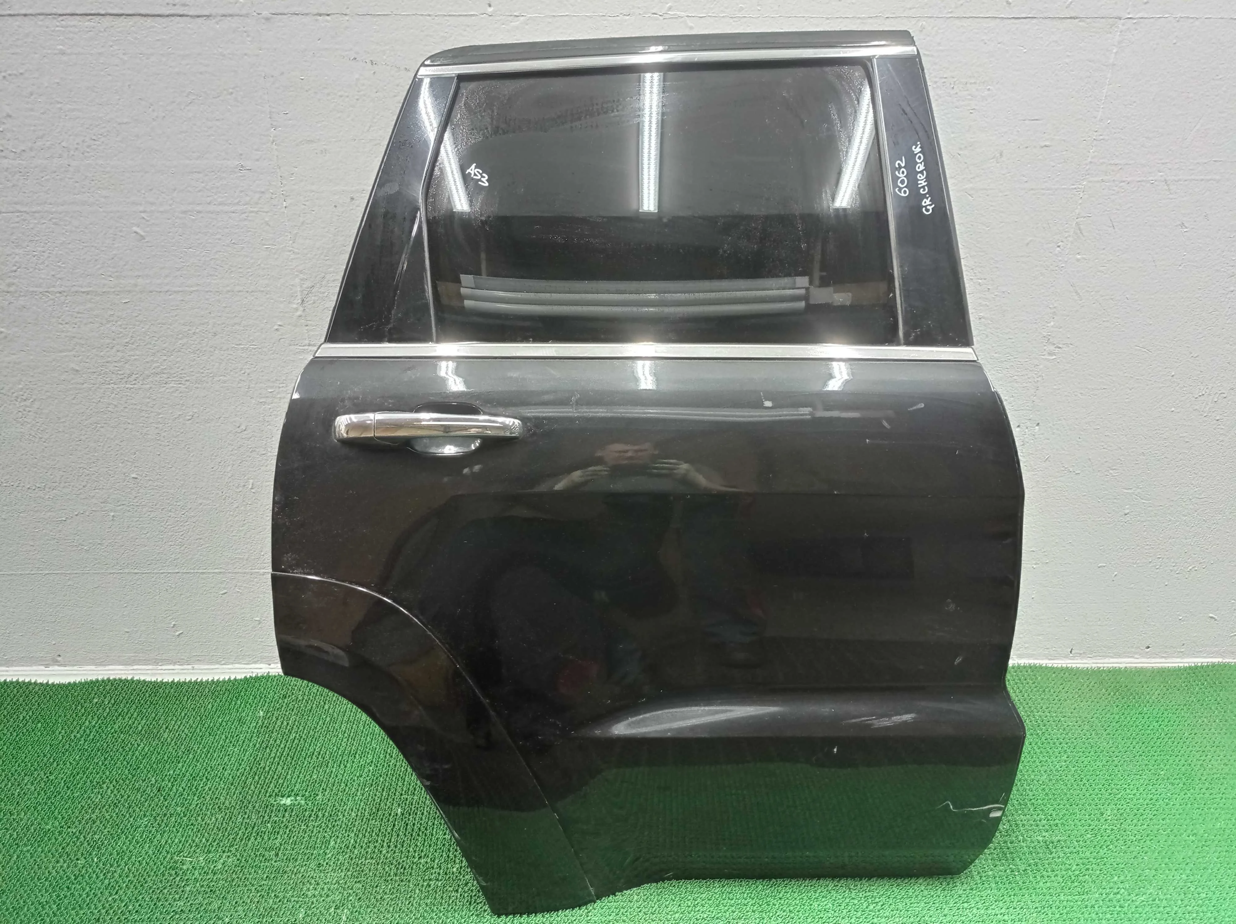 Дверь задняя правая Jeep Grand Cherokee IV (WK2) Рестайлинг 2013 -2016 дизель 3.0 Автомат