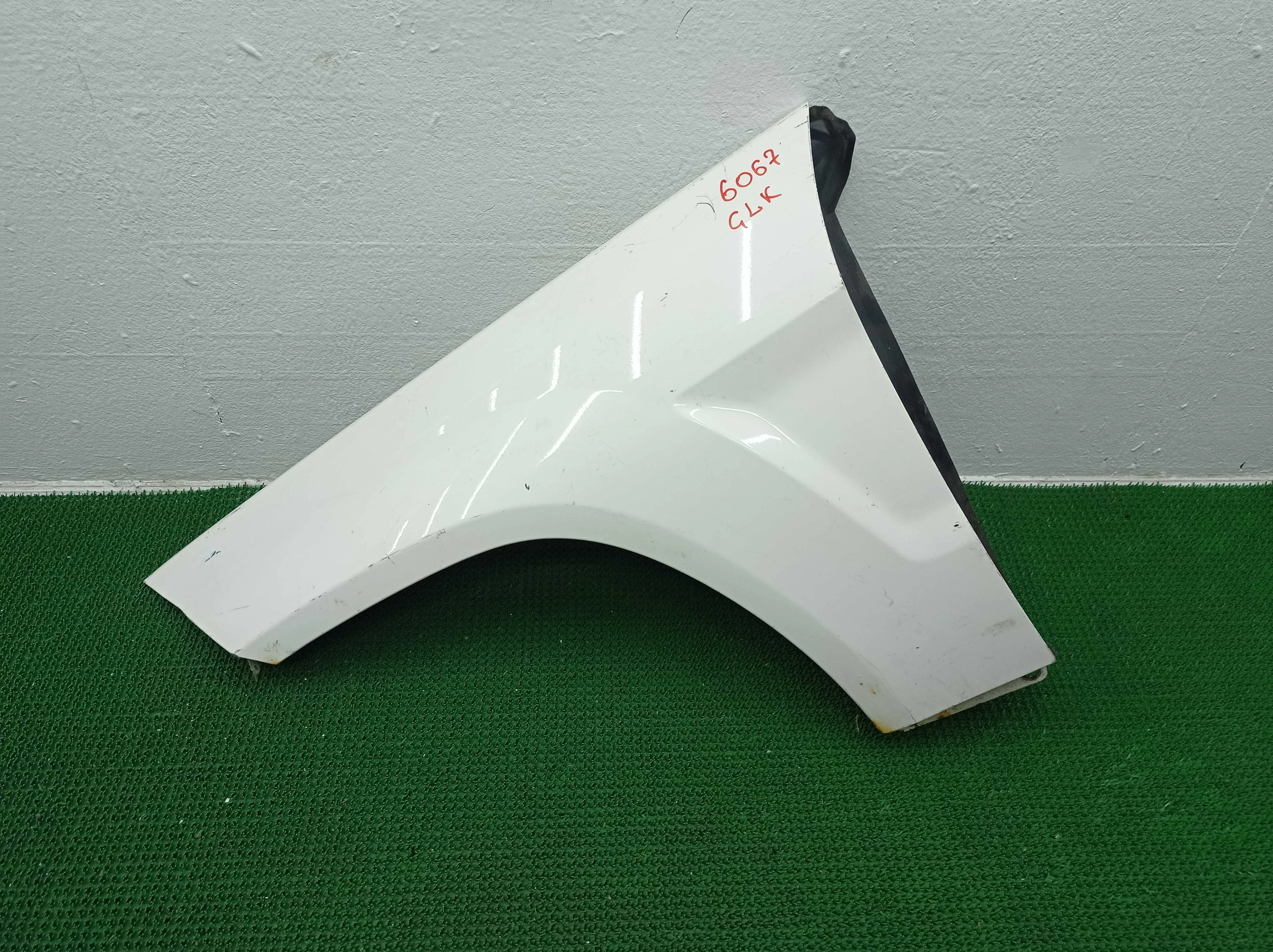 Крыло левое Mercedes GLK (X204) Рестайлинг 2012 - 2015 дизель 2.2 Автомат