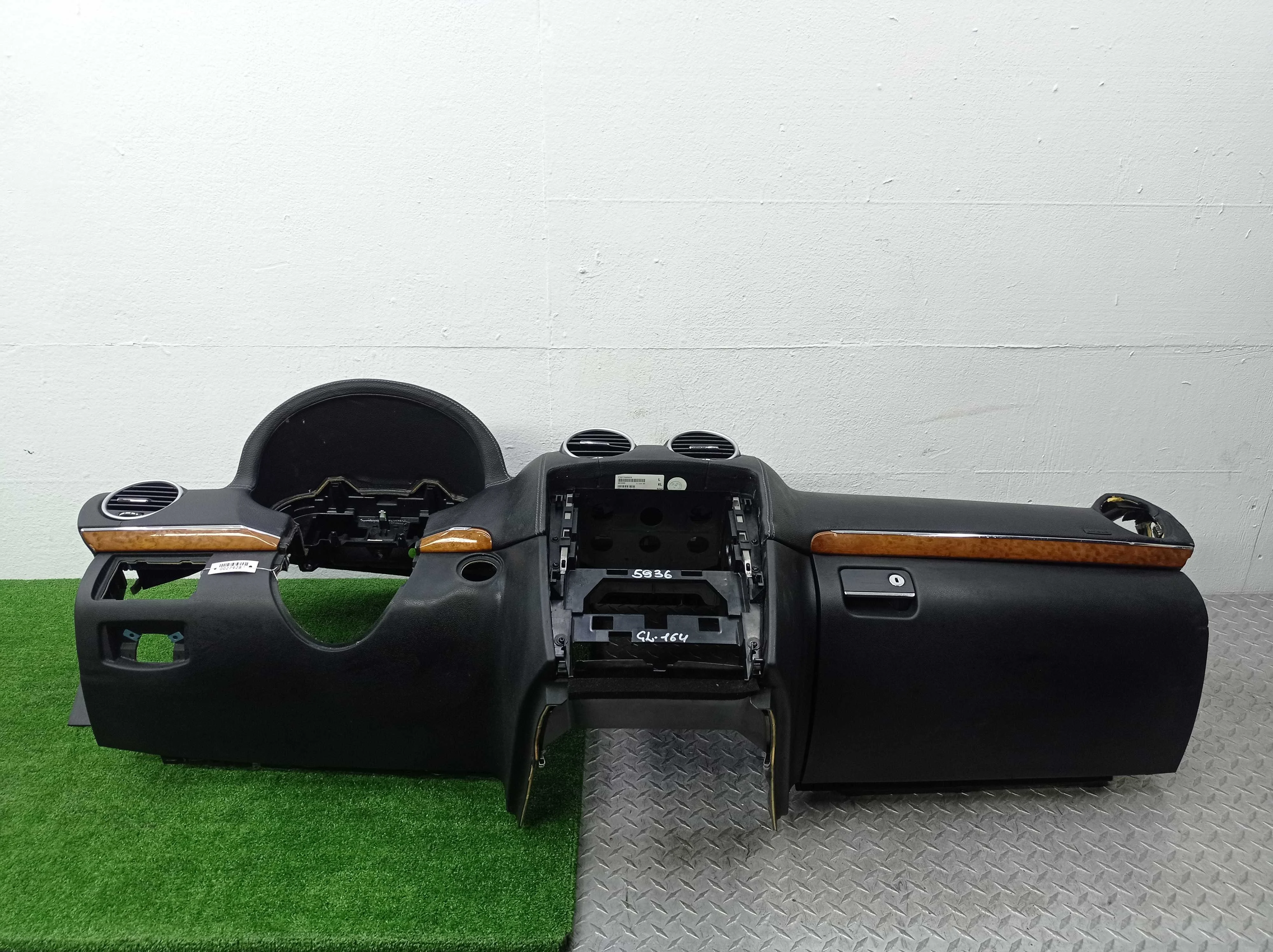 Торпедо Mercedes GL (X164) 2006 - 2009 дизель 3.2 Автомат