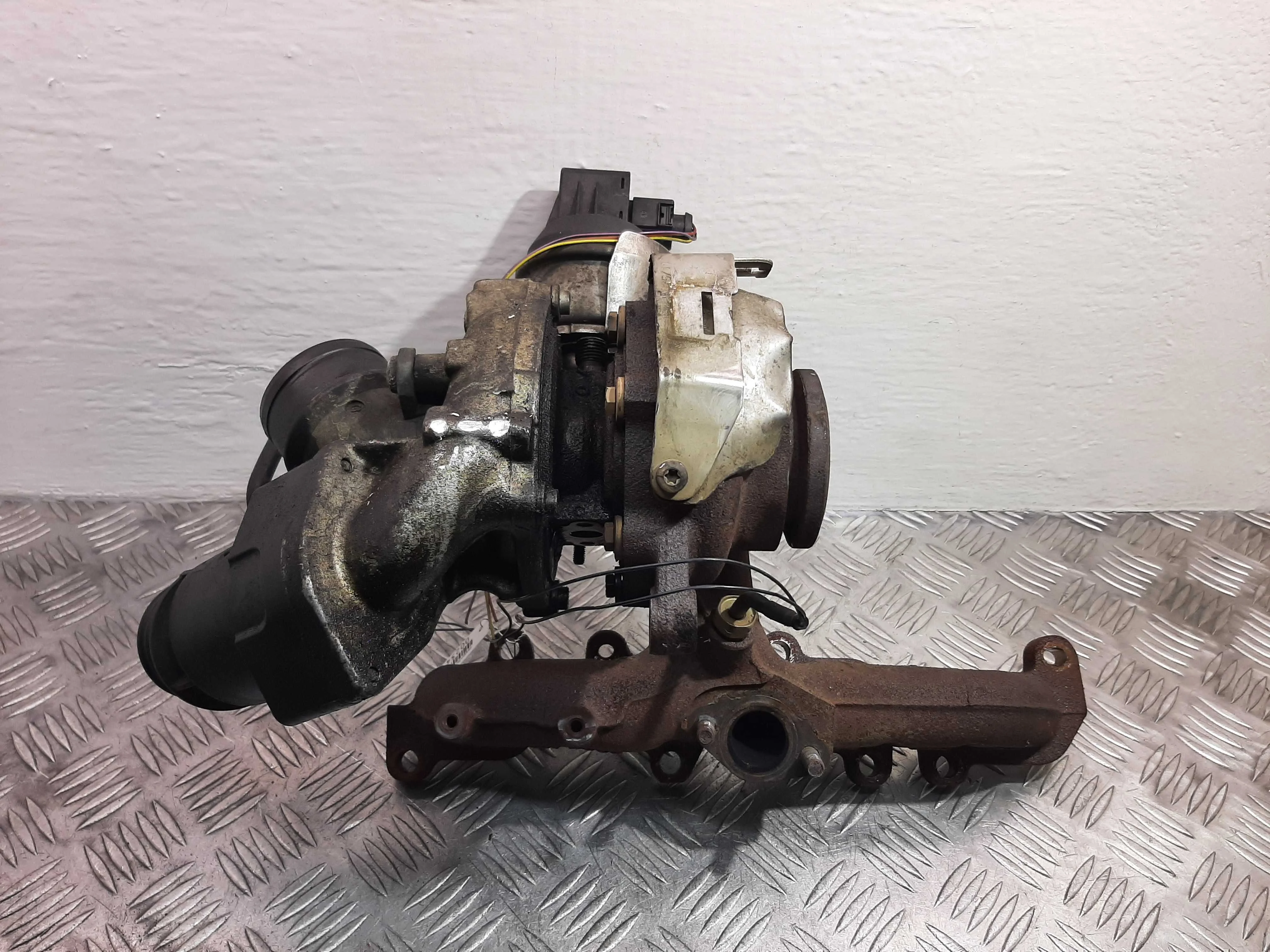 Турбина Audi A4 B8 (8K2) 2007 - 2011 дизель 2.0 Автомат