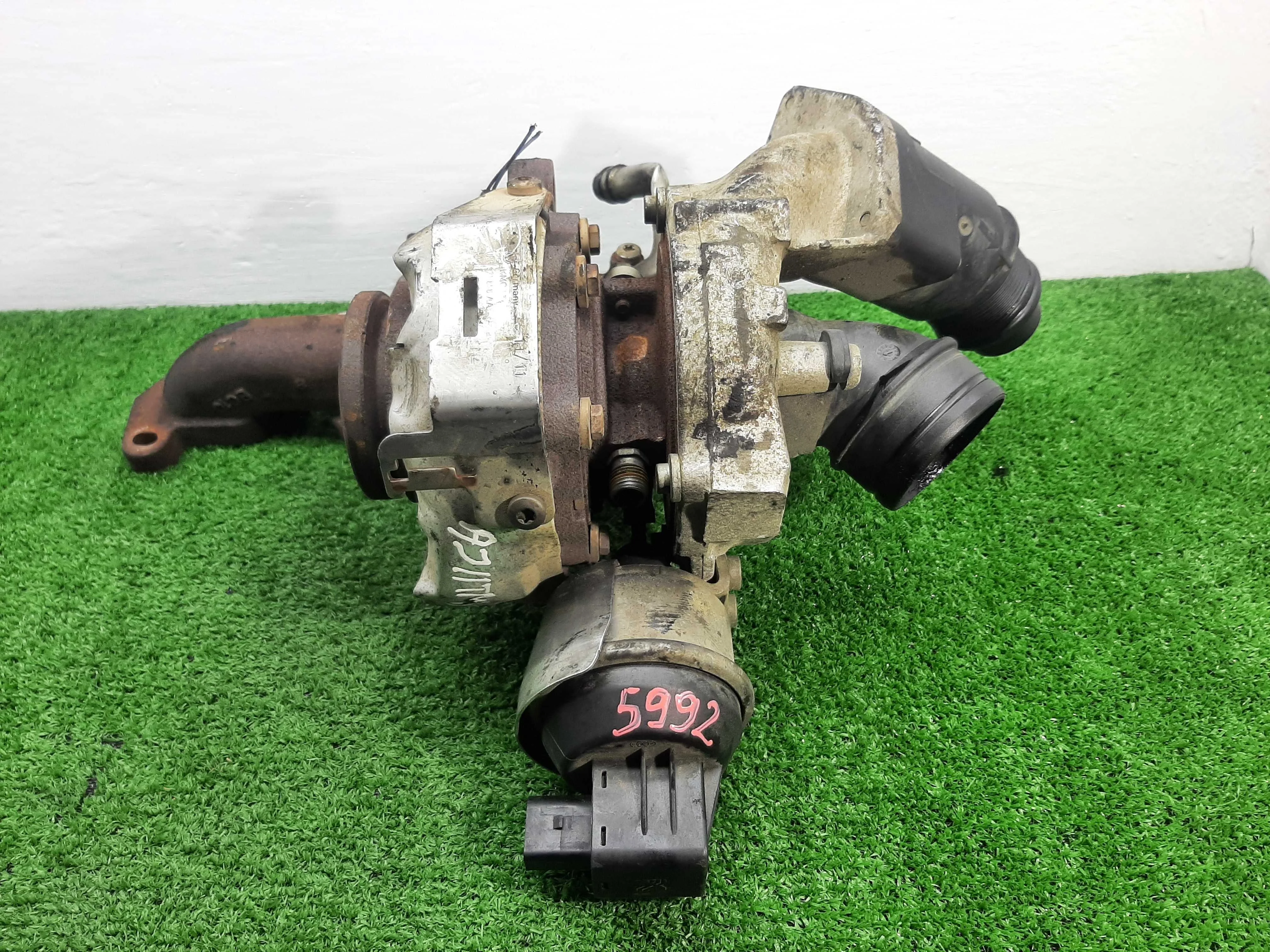 Турбина Audi A4 B8 (8K2) рестайлинг 2012 - 2015 дизель 2.0 Механика