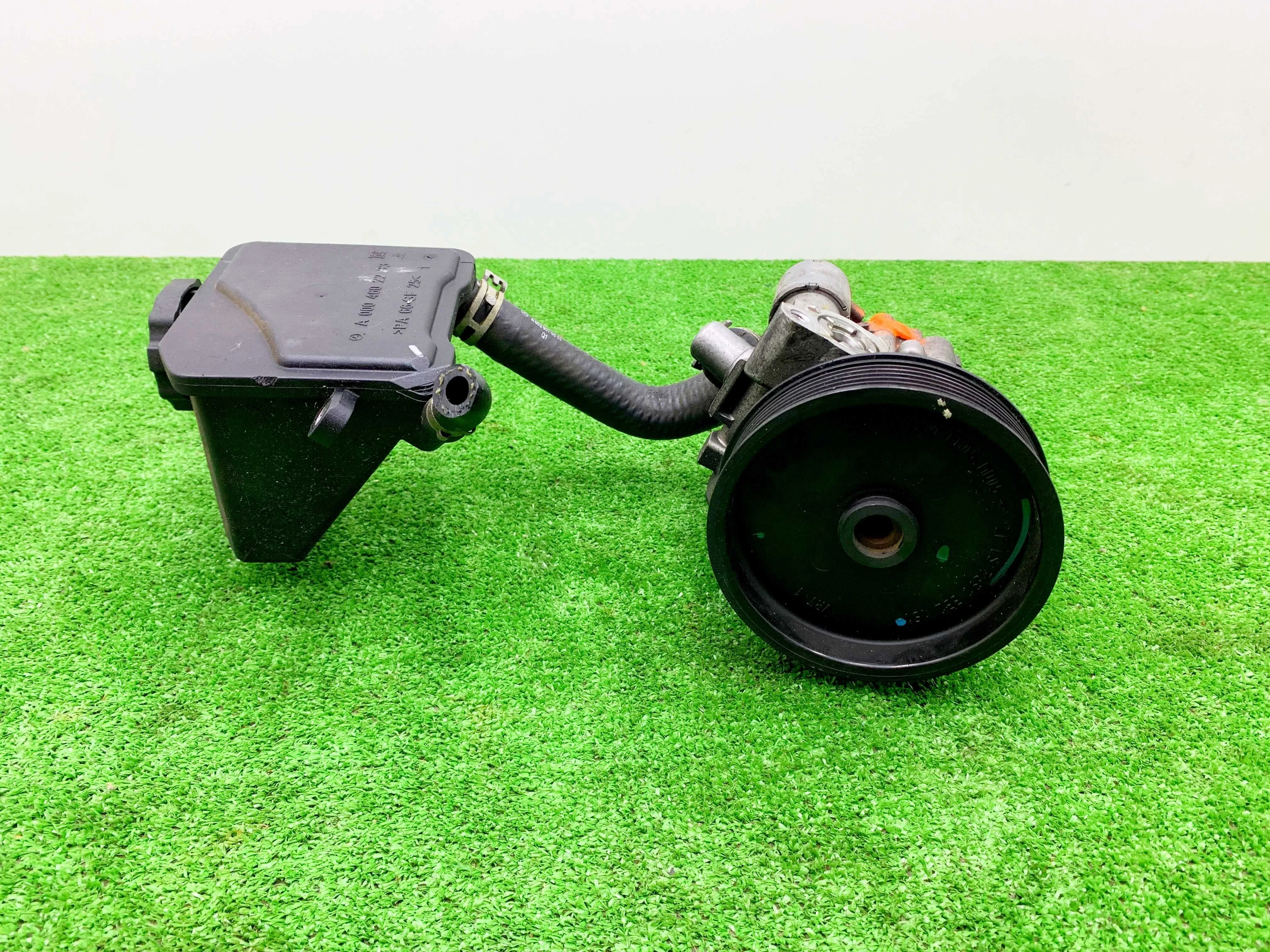 Насос ГУР Mercedes CLS (C218) 2010 - 2014 дизель 3.0 Автомат