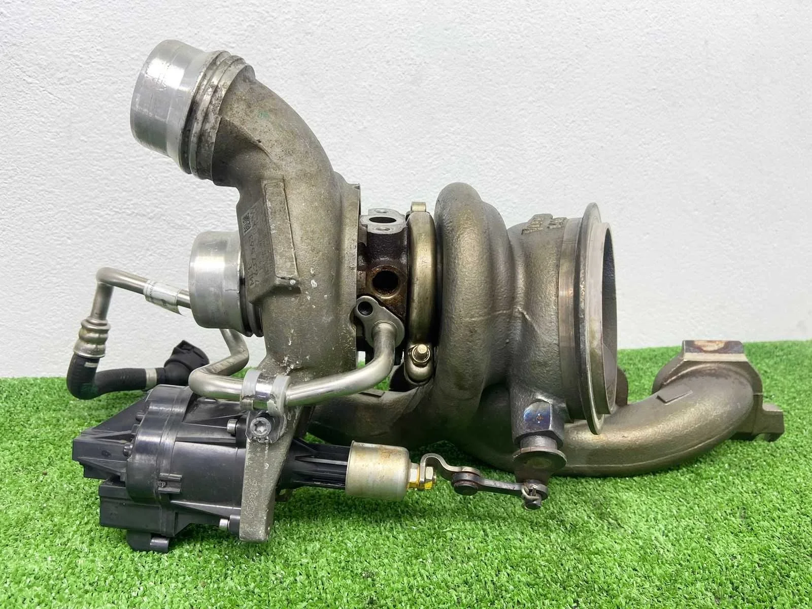 Турбина BMW 5-Series G30 2016 - 2020 гибрид 2.0 Автомат