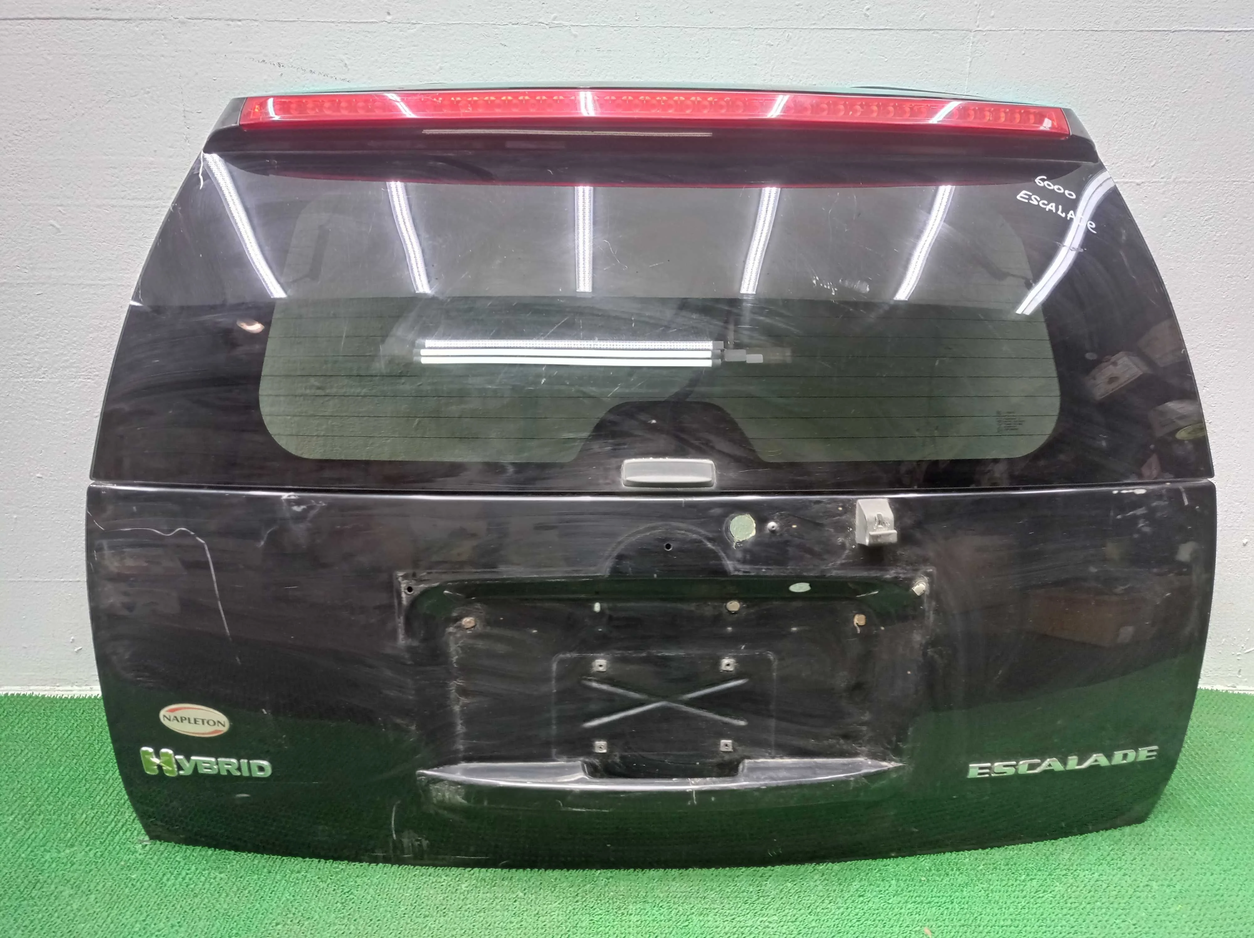 Крышка багажника Cadillac Escalade III 2006 - 2014 (GMT900) гибрид 6.0 Автомат