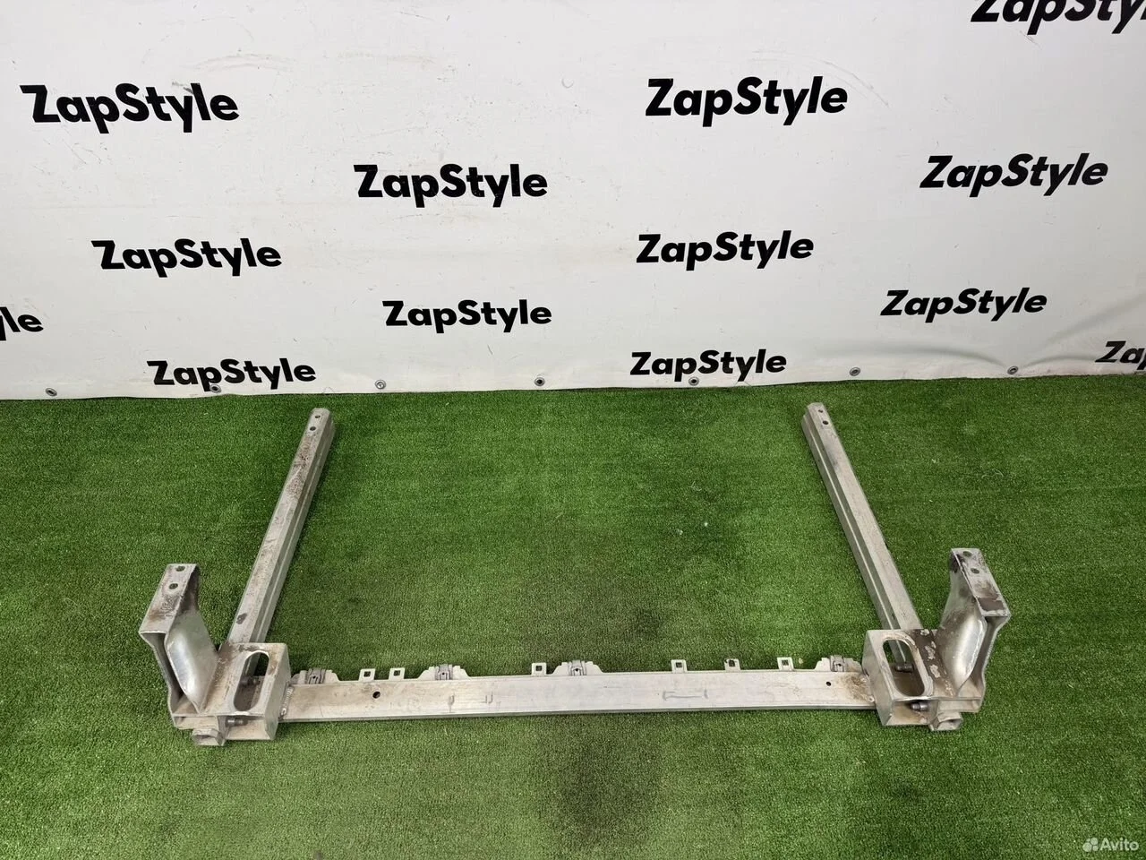 Нижний усилитель mercedes-benz cla c117 2015г