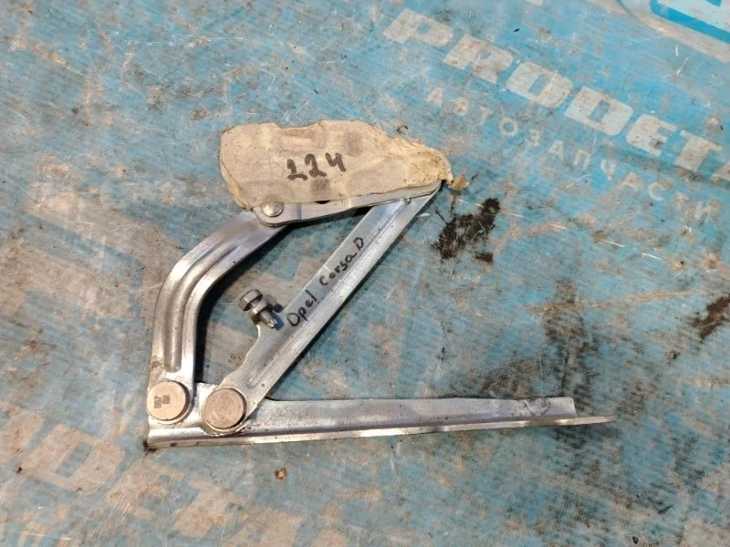 Петля капота правая Opel Corsa D 2006-2015