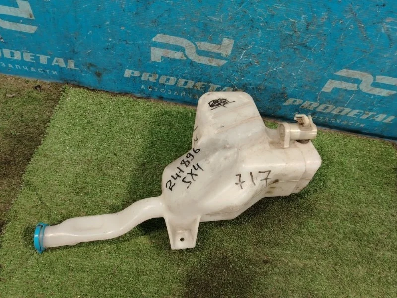 Бачок стеклоомывателя Suzuki SX4 2006-2013