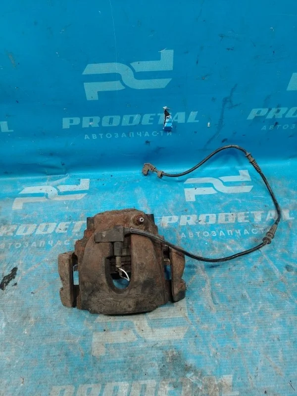 Суппорт тормозной передний левый Mercedes-Benz E