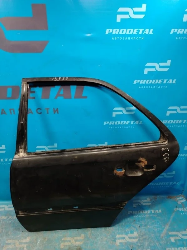 Дверь задняя левая Mercedes-Benz C W202 1993