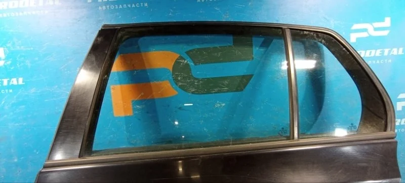 Стекло двери заднее левое Volkswagen Golf ХЭТЧБЕК