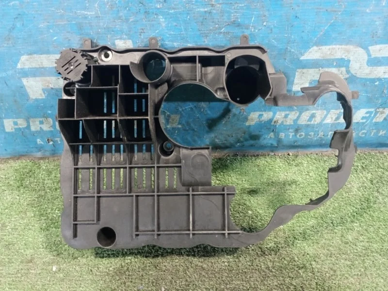 Маслоотражатель Skoda Octavia A5 2004-2013