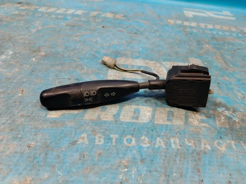 Подрулевой переключатель поворотников Daewoo Nexia