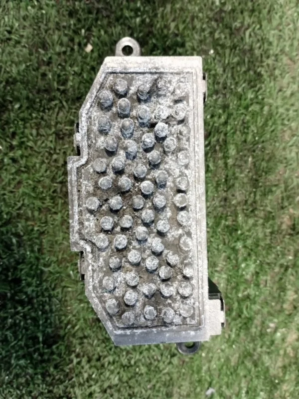 Резистор отопителя Volkswagen Golf ХЭТЧБЕК CAXA