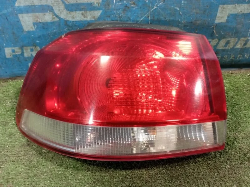 Фонарь наружный задний левый Volkswagen Golf