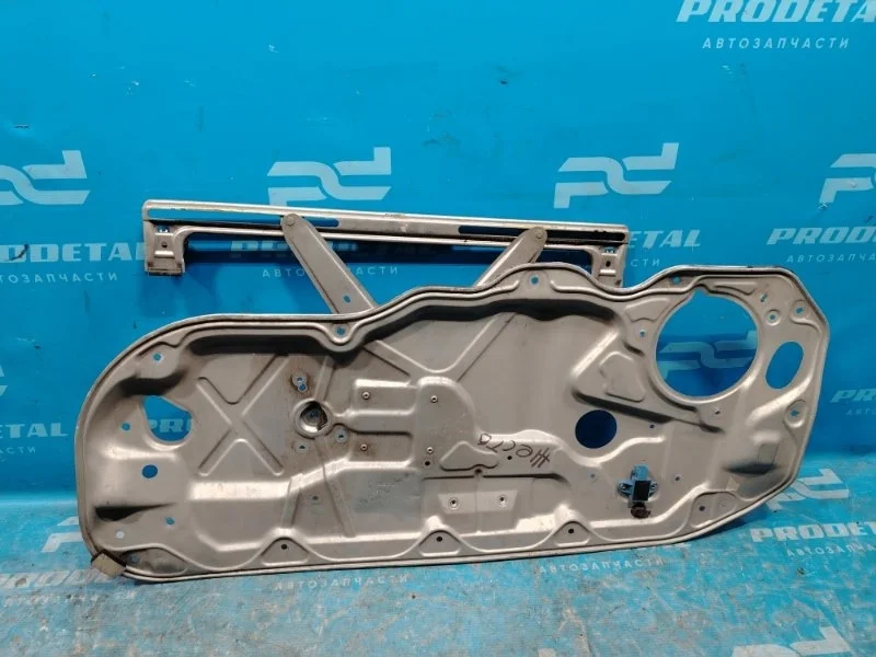 Стеклоподъемник эл. передний правый Volvo C30