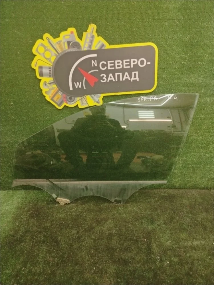 Стекло двери Kia Sorento 2017 82410C5010 UM D4HB, переднее левое