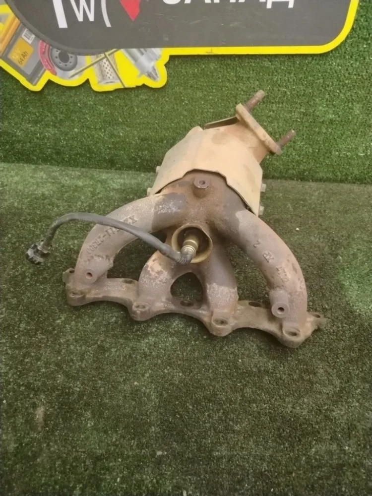 Коллектор выпускной с катализатором Kia Rio 2015 285102BWA0 QB G4FC