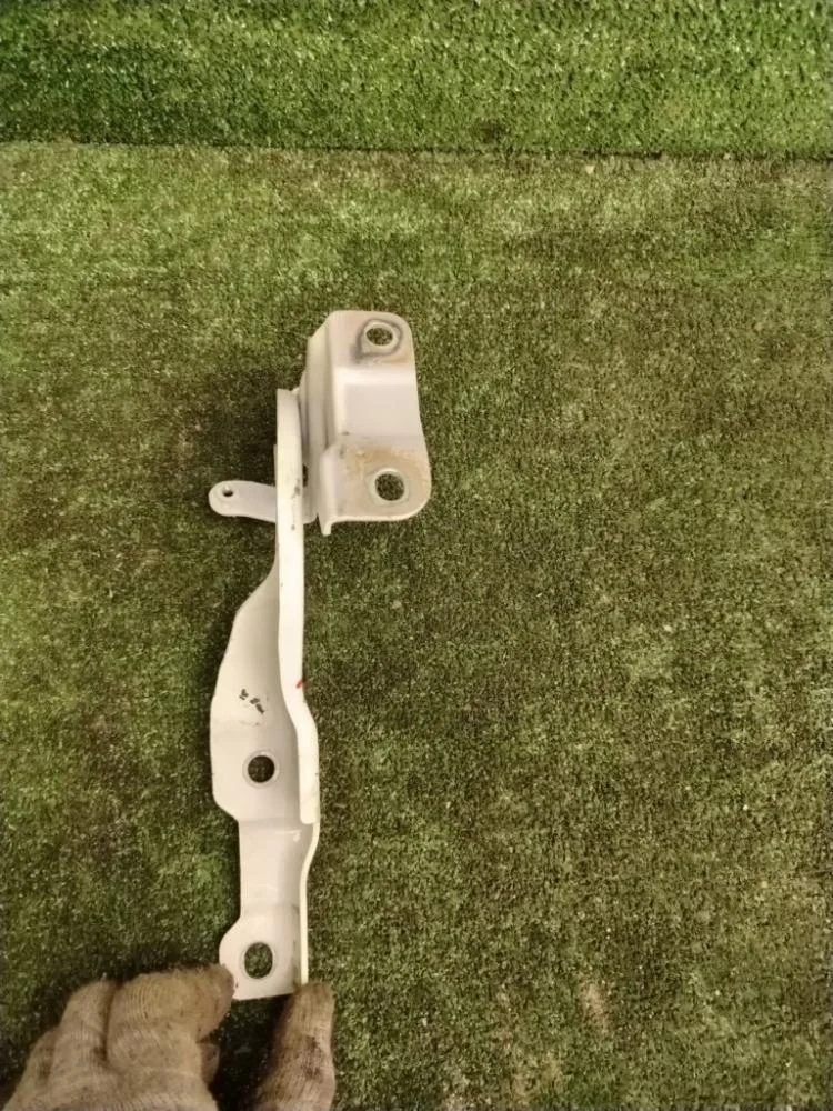 Петля капота Kia Rio 2015 791104Y000 QB G4FC, левая