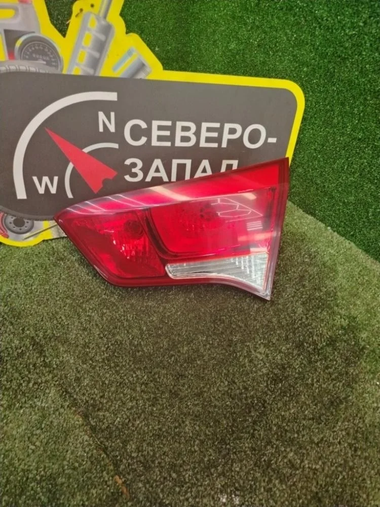 Фонарь внутренний Kia Rio 2015 924044X500 QB G4FC, правый