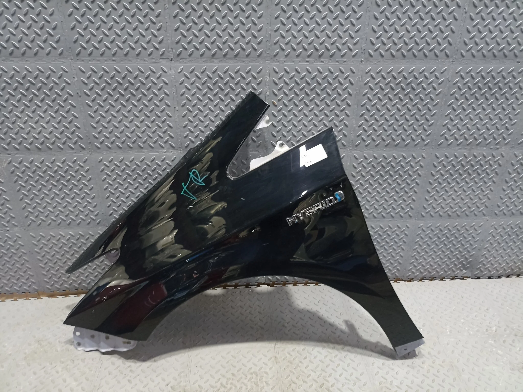 КРЫЛО TOYOTA 5380247050 ПЕРЕД ЛЕВО черный, 8V0 VB1665