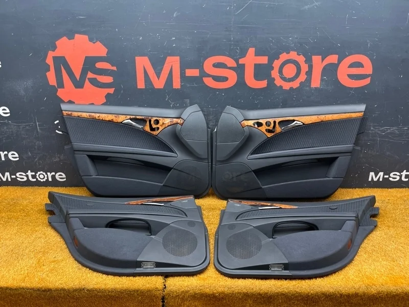 Обшивка двери Mercedes-Benz E-Class 2005 W211 272.943