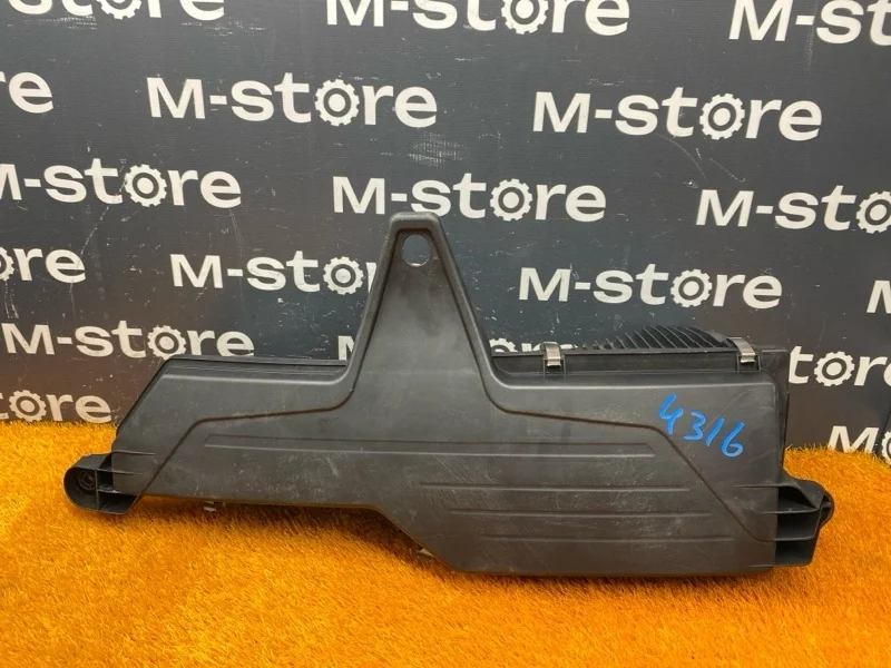 Корпус воздушного фильтра Bmw 3-Series 2013 13718511655 F30 N47D20C