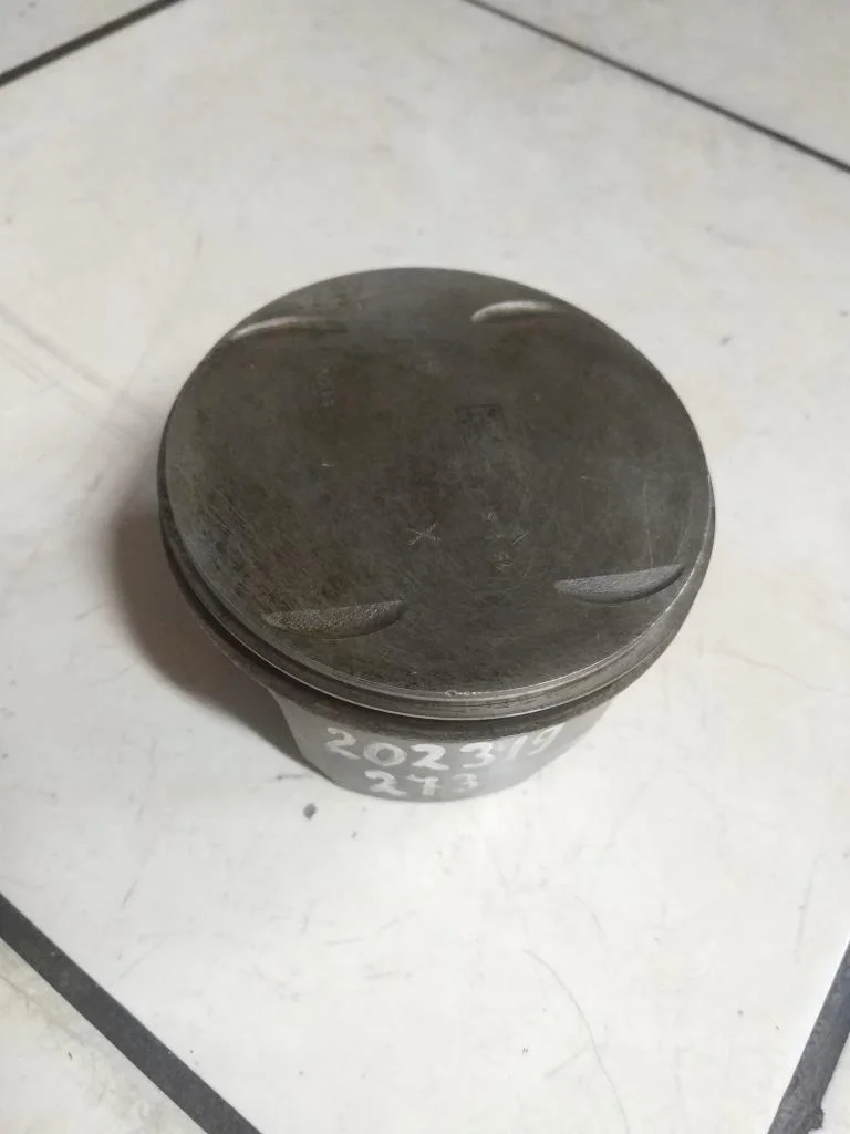 Поршень бензин Mercedes-Benz