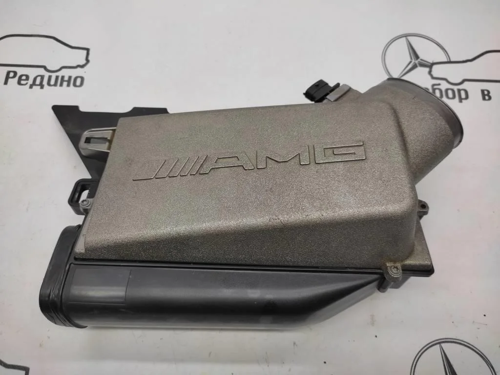 Корпус воздушного фильтра Mercedes-Benz