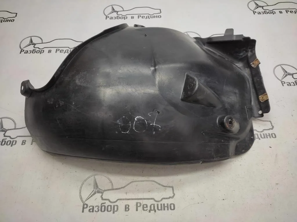Подкрылок передний левый, задняя часть Mercedes-Benz