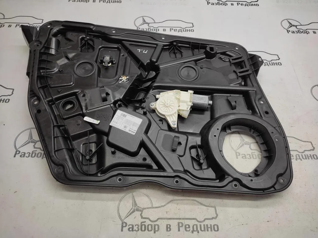 Стеклоподъемник передний левый Mercedes-Benz