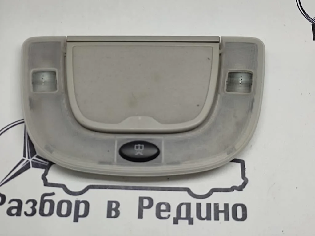 Плафон салона Mercedes-Benz
