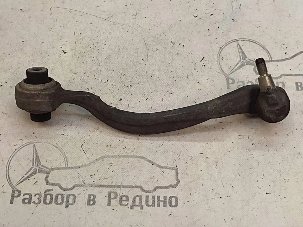 Рычаг передний нижний левый Mercedes-Benz