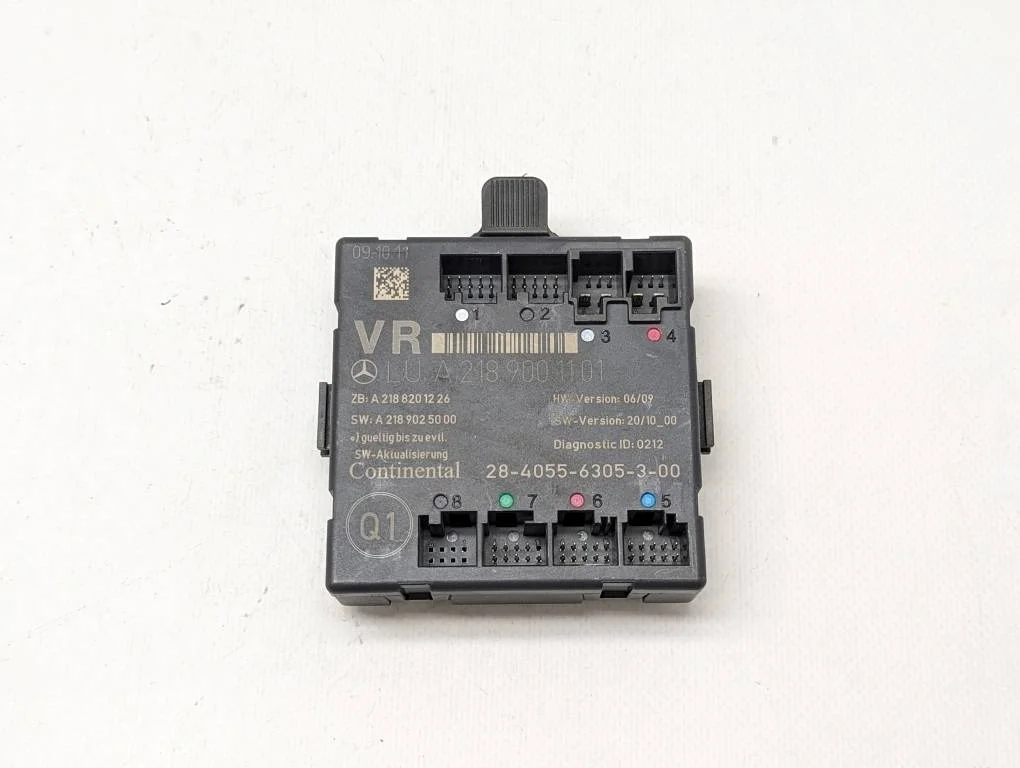 Блок двери Mercedes-Benz