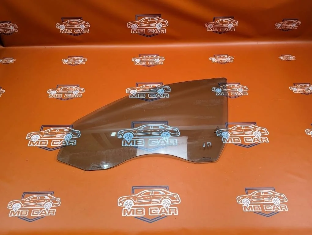 Стекло переднее левое Mercedes-Benz