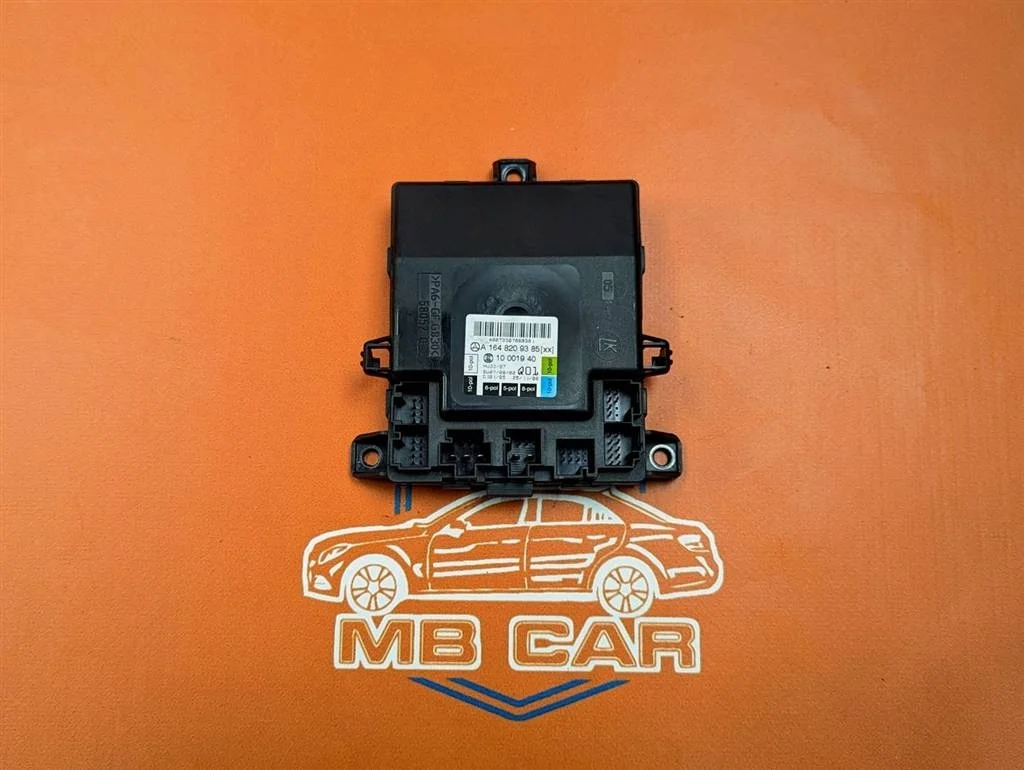 Блок двери Mercedes-Benz