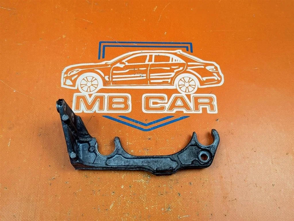 Кронштейн корпуса воздушного фильтра Mercedes-Benz