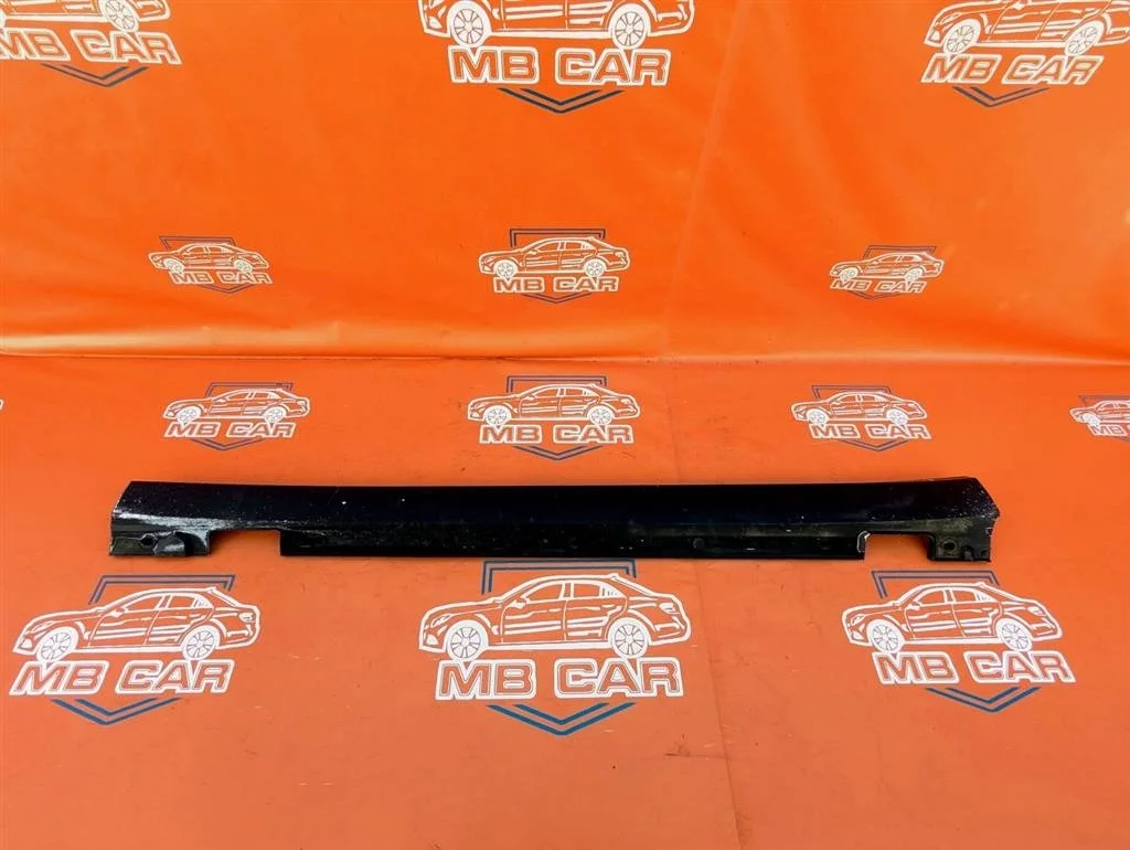 Порог пластиковый левый Mercedes-Benz