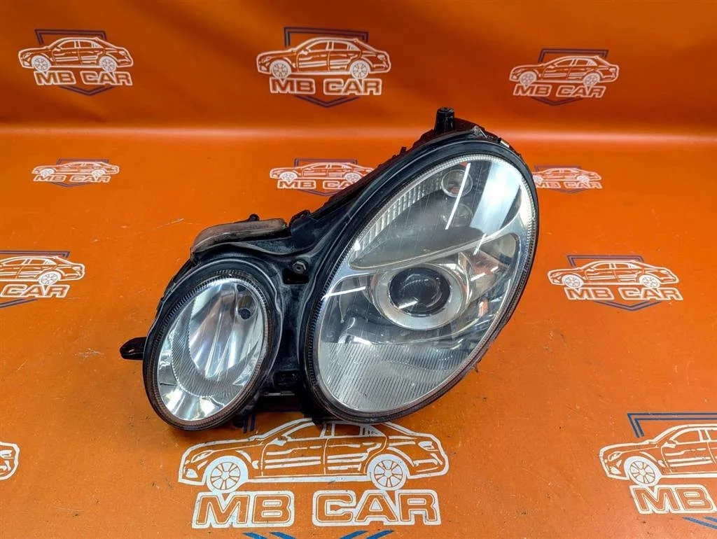 Фара левая Mercedes-Benz