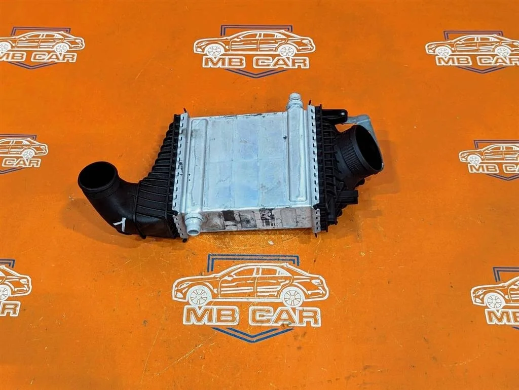 Интеркулер Mercedes-Benz