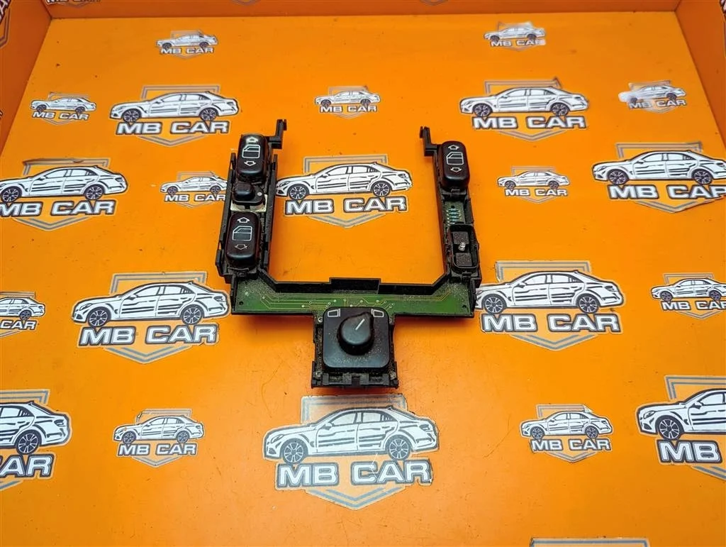 Блок кнопок стеклоподъемников Mercedes-Benz