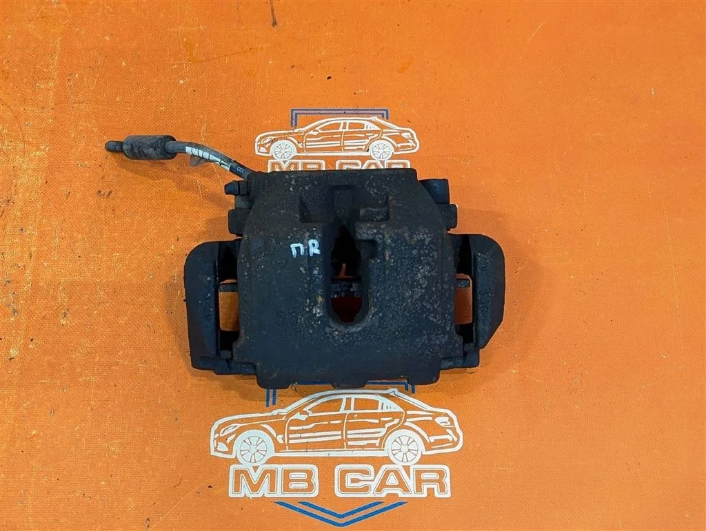 Суппорт передний левый Mercedes-Benz