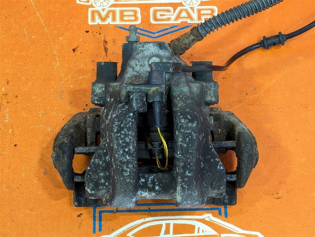 Суппорт задний правый Mercedes-Benz