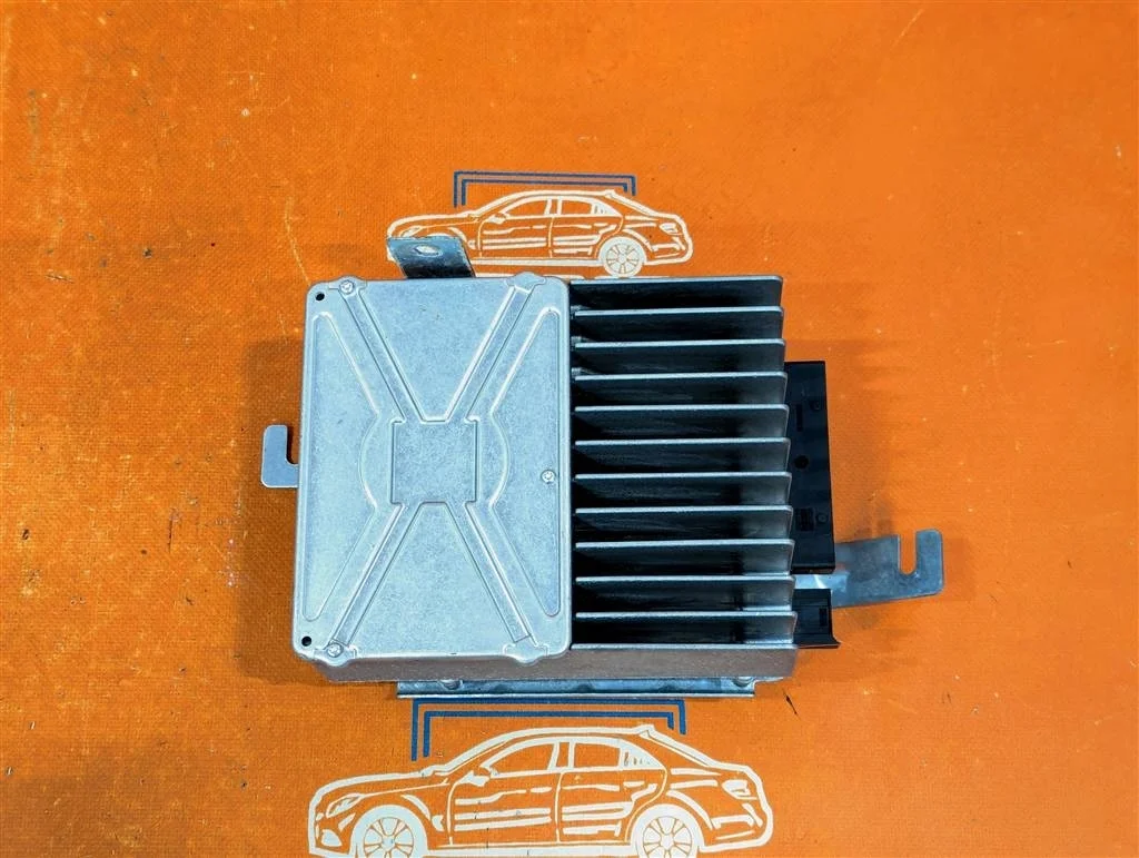 Усилитель звука Mercedes-Benz