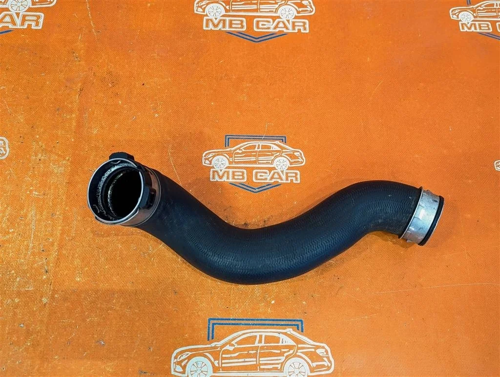 Патрубок интеркулера Mercedes-Benz