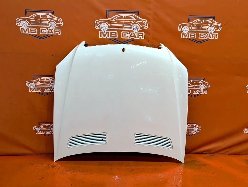 Капот Mercedes-Benz