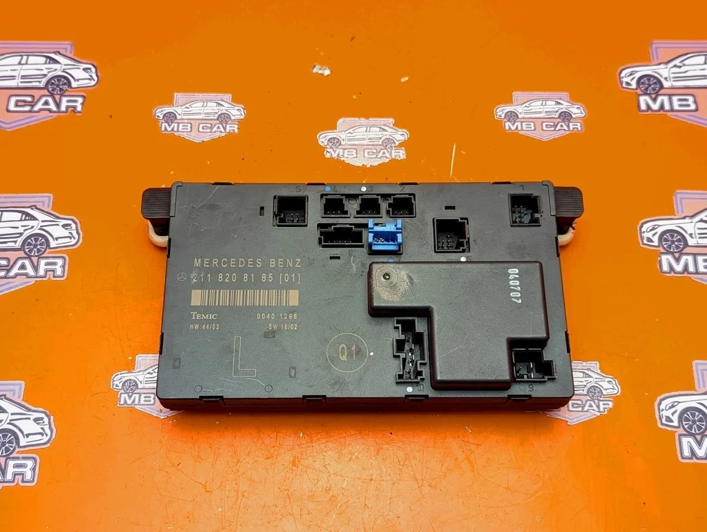 Блок двери Mercedes-Benz